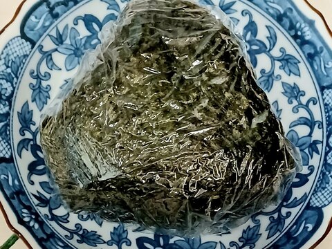 鮭と小松菜と梅のおにぎり❤️